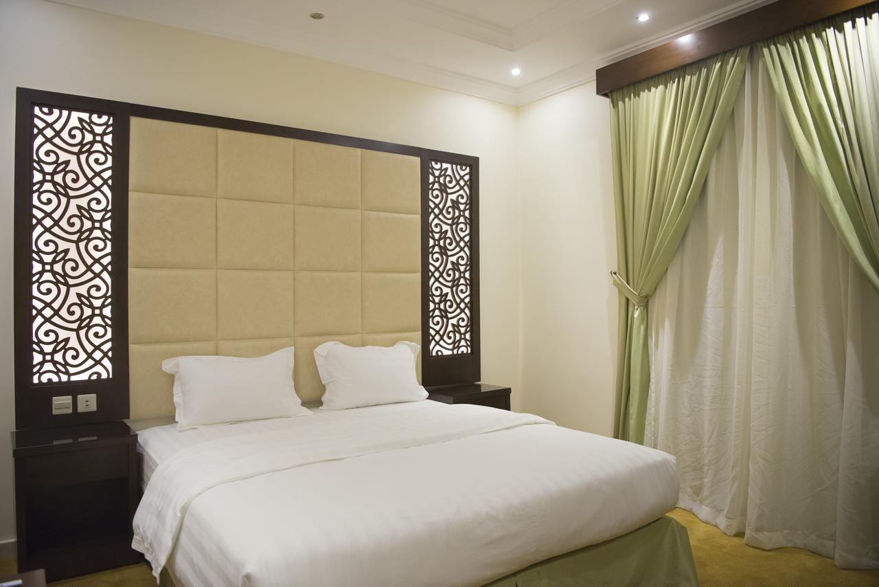 Quiet Dreams - Serviced Apartments Quarysh Branch Jeddah Luaran gambar