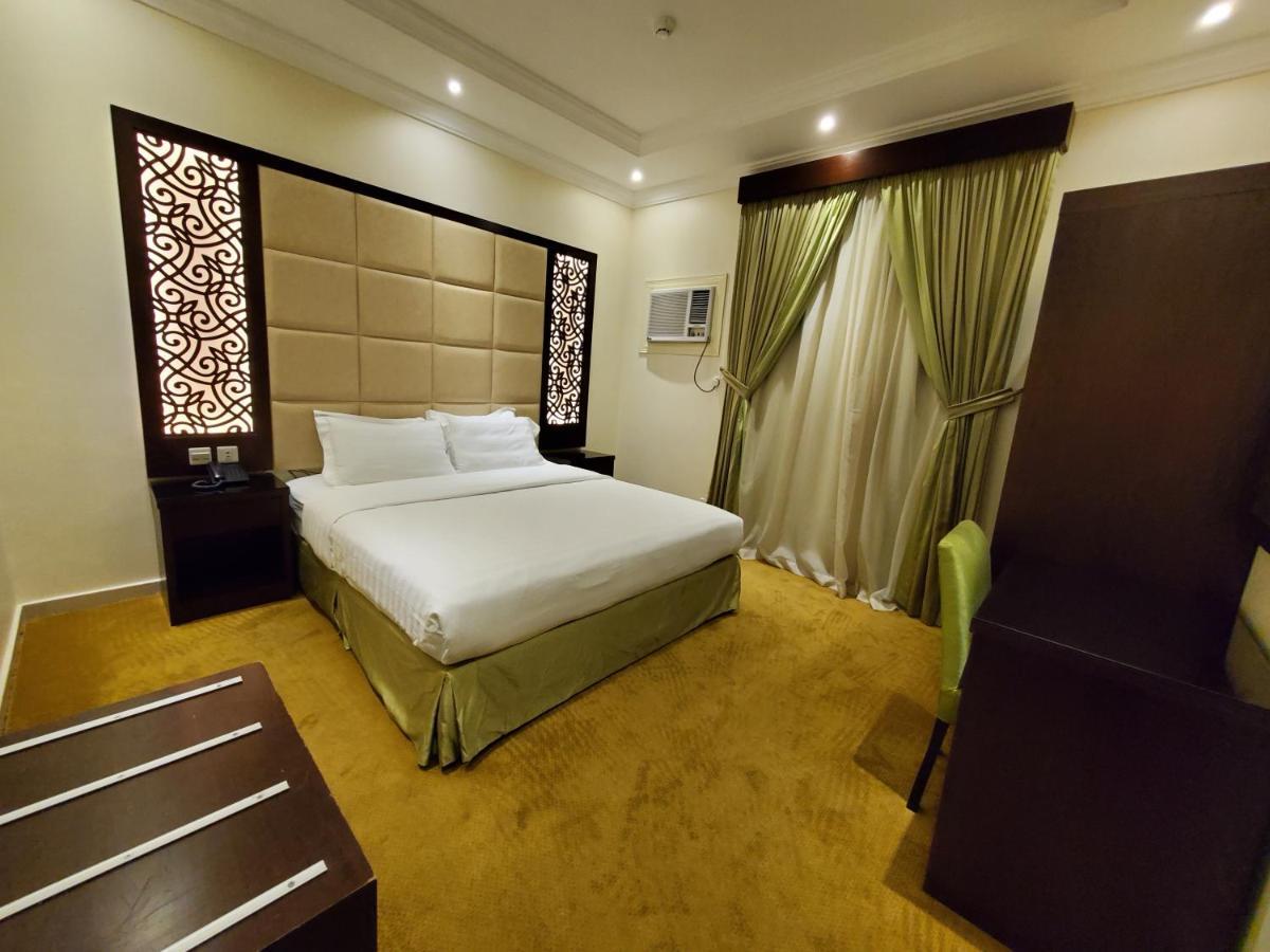 Quiet Dreams - Serviced Apartments Quarysh Branch Jeddah Luaran gambar