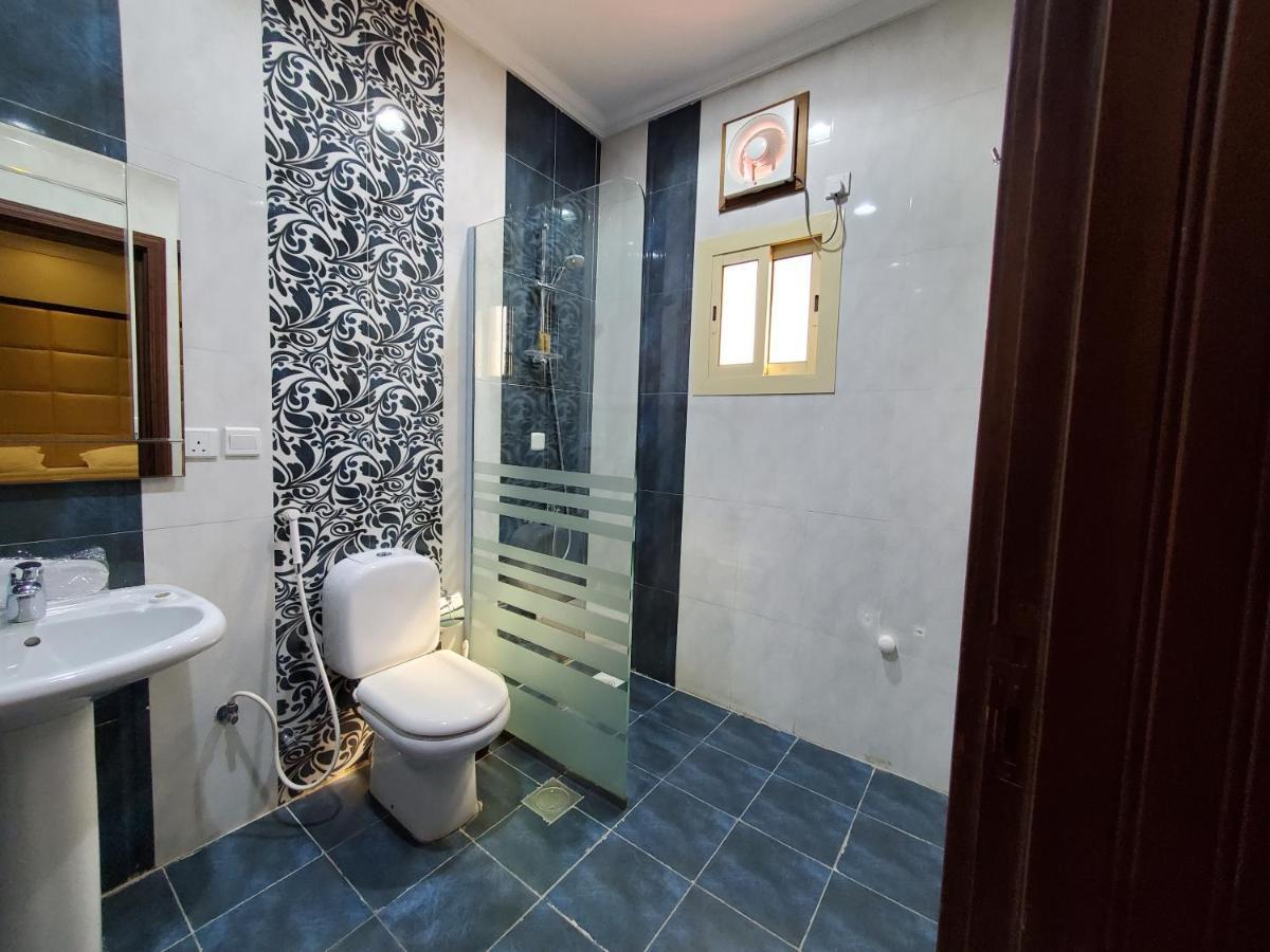 Quiet Dreams - Serviced Apartments Quarysh Branch Jeddah Luaran gambar